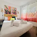 Σπίτι διακοπών Design & Stylish House In The Center Of *