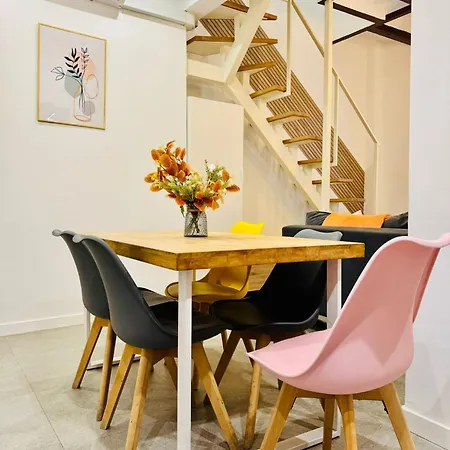 Casa vacanze Design & Stylish House In The Center Of