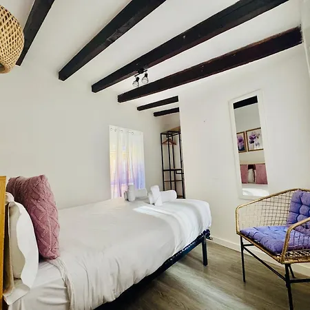 Casa vacanze Design & Stylish House In The Center Of Valenza