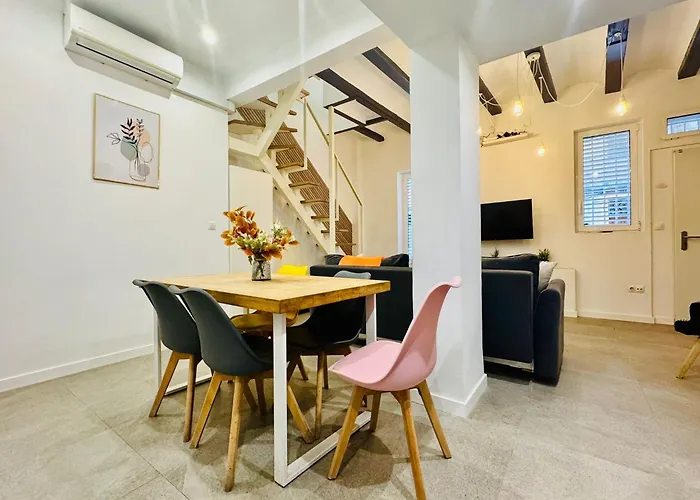 Design & Stylish House In The Center Of Feriehus